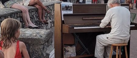 Raconter dans un livre sa passion pour la musique et le chant et comment ces activités vous font vibrer